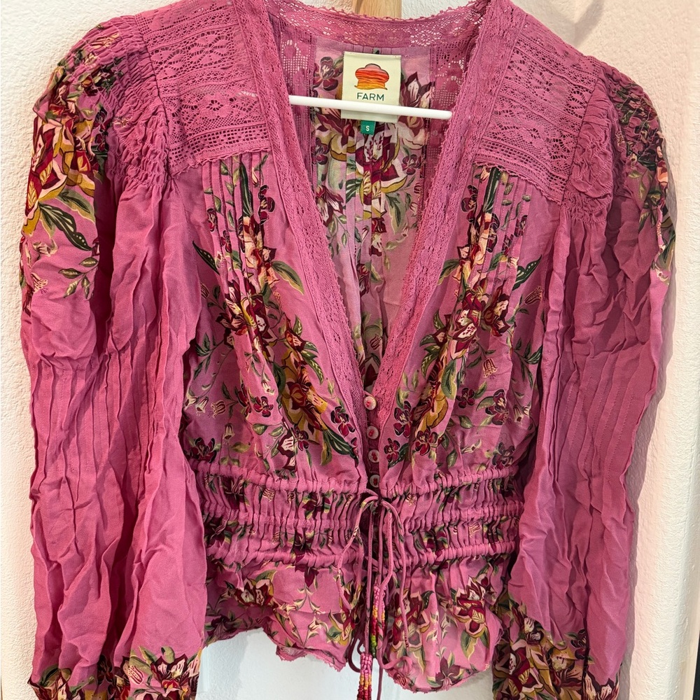 NWOT FARM Rio Rose-Pink Floral Lace-Trim Smocked Waist Blouse